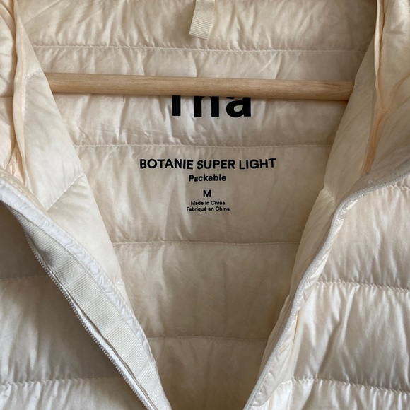 Tna botanie puffer in cream - Picture 3 of 4